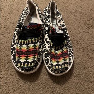 Gypsy Jazz Multicolor Patterned Athletic Shoes